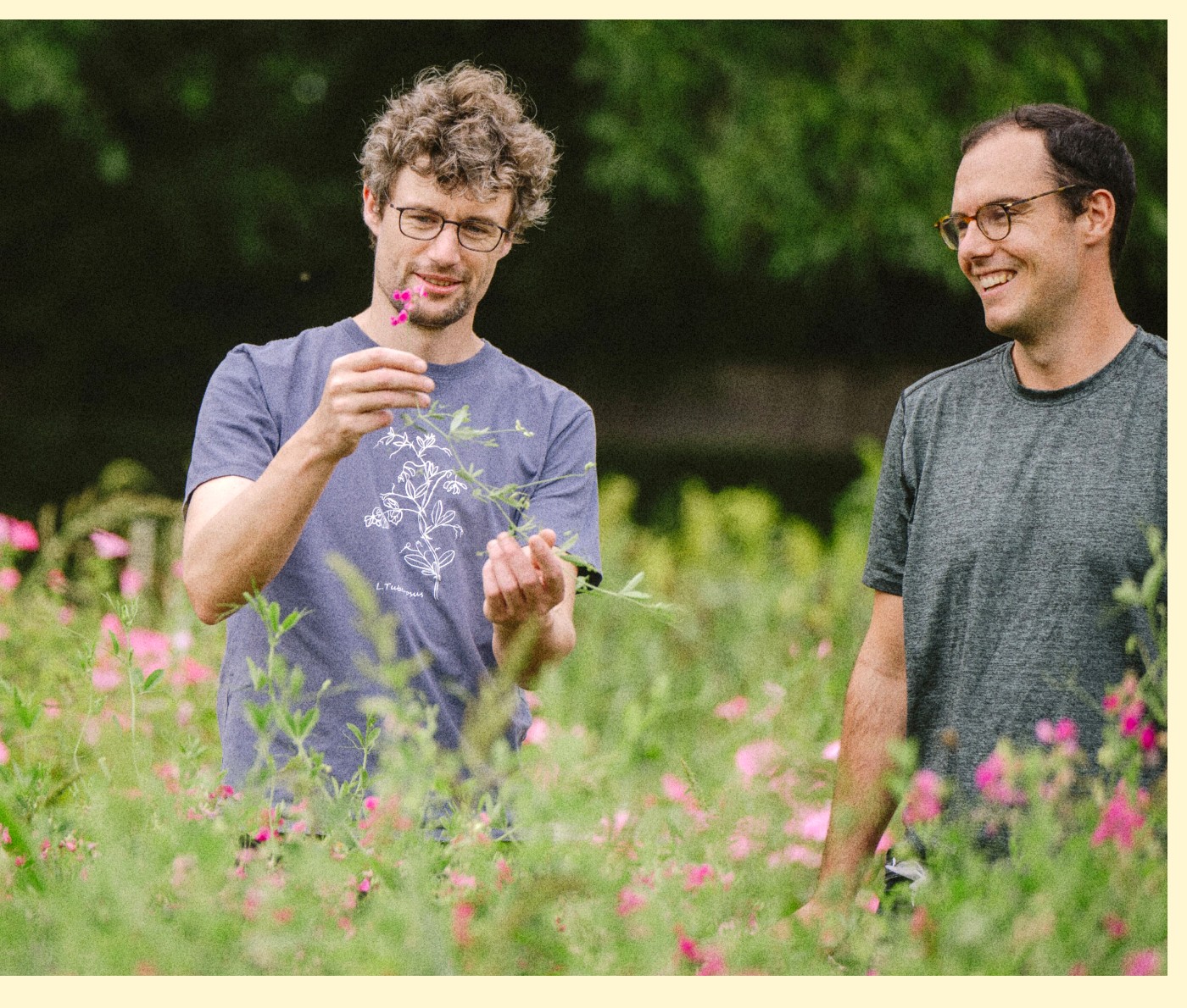 Aardaia founders in an aardaker field